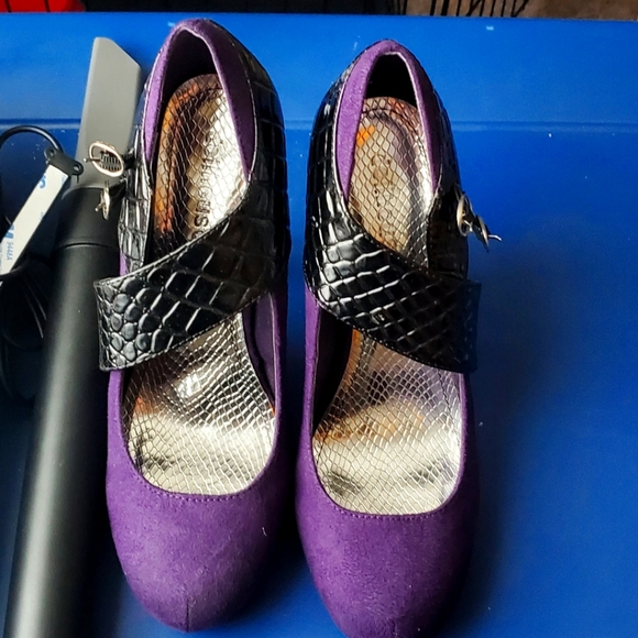 Shoes - Purple shoes